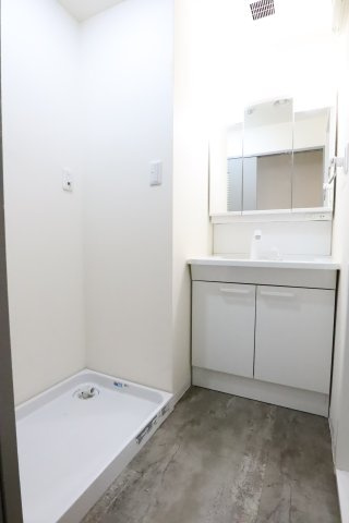 大阪市城東区今福東１丁目の賃貸マンションの洗面所