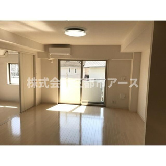 【居間・リビング】 | コンフォリア目黒長者丸 | コンフォリア目黒長者丸