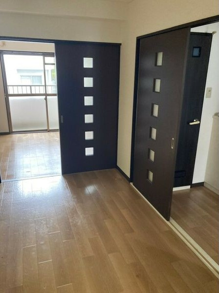 アイリス中平の居間・リビング