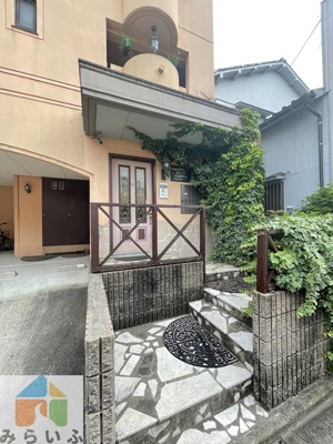 【エントランス】 | ＧＲＡＴＥＦＵＬ　Ｄ．Ｈ．ＣＡＳＴＬＥ