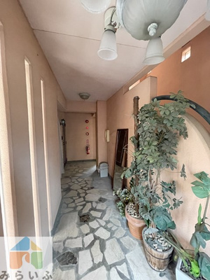 【ロビー】 | ＧＲＡＴＥＦＵＬ　Ｄ．Ｈ．ＣＡＳＴＬＥ