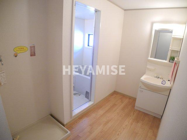 ヴァンベール富の原の洗面所|※室内画像は別号室のもの