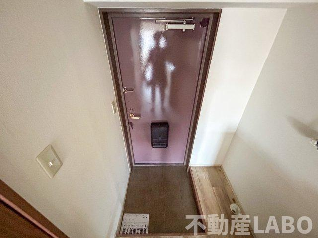 フローライト長居の玄関