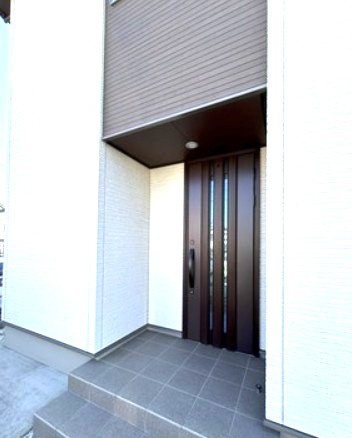 大手町戸建賃貸のエントランス