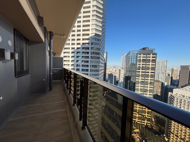 【バルコニー】