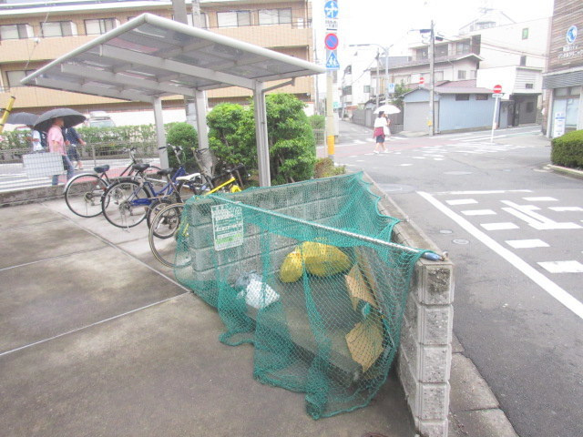 ウィステリア　中町の周辺|敷地内ゴミ置き場