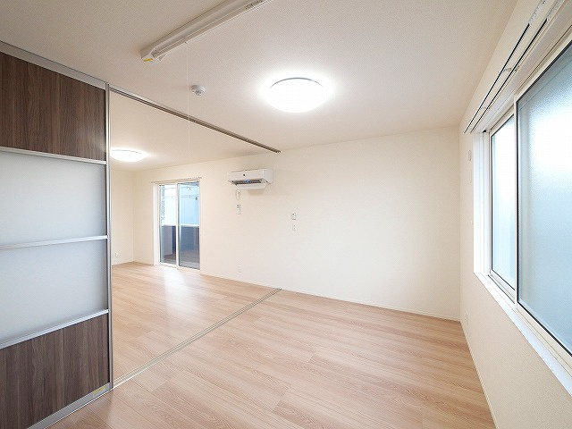 ジューンベリーガーデンの洋室|個人の部屋や寝室として使える洋室です