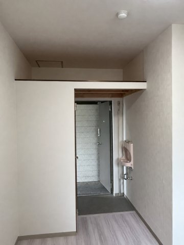 フェリーチェ・トレの玄関
