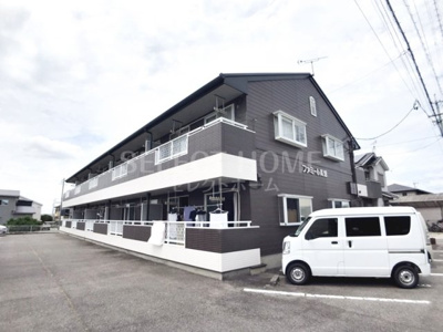 【外観】 | ファミール高畑 | 落ち着いた雰囲気の外観です