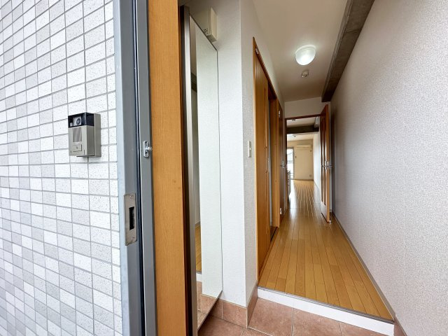 ルガーノⅡの玄関