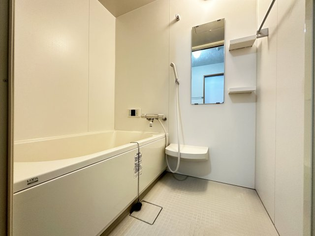 ルガーノⅡの浴室