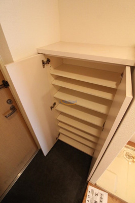 【玄関】 | エスリード福島駅前