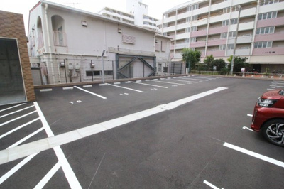 【駐車場】 | Luxe神戸WEST