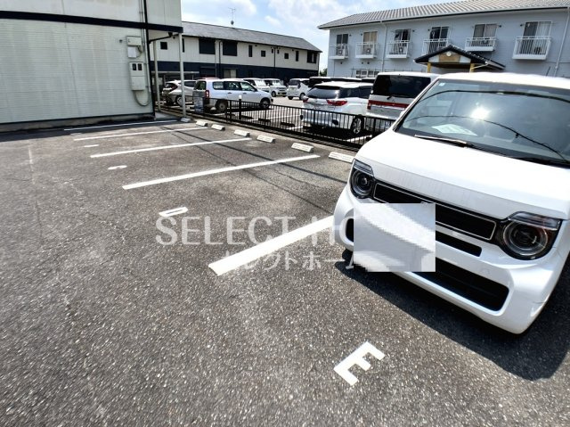 【駐車場】 | グリーンヒル栄 | 駐車場です