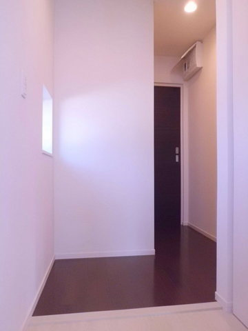 グランソレーユ丸山台の玄関