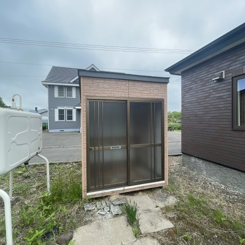 登別市登別本町1丁目16-5戸建の収納