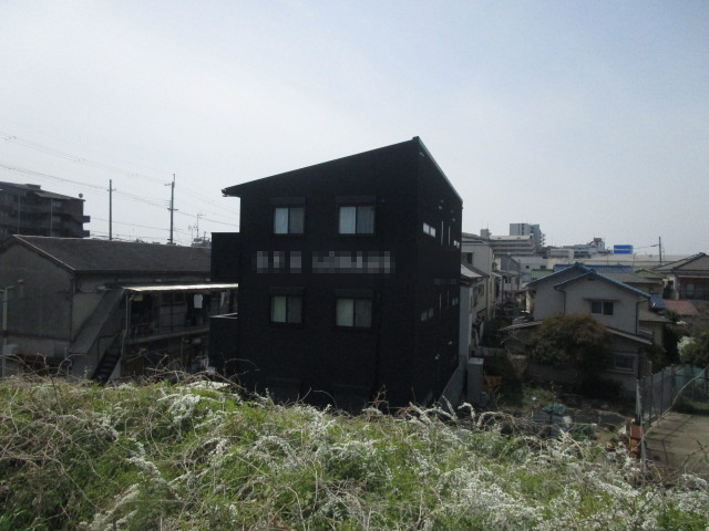 豊中市稲津町３丁目の一棟マンションの周辺