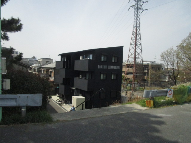 豊中市稲津町３丁目の一棟マンションの周辺