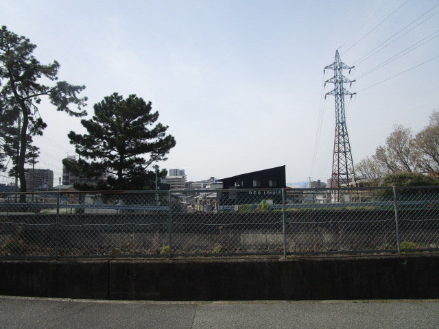 豊中市稲津町３丁目の一棟マンションの周辺