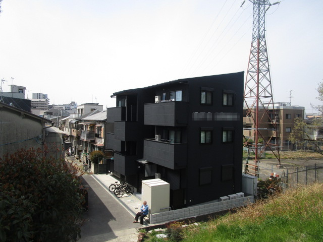 豊中市稲津町３丁目の一棟マンションの外観