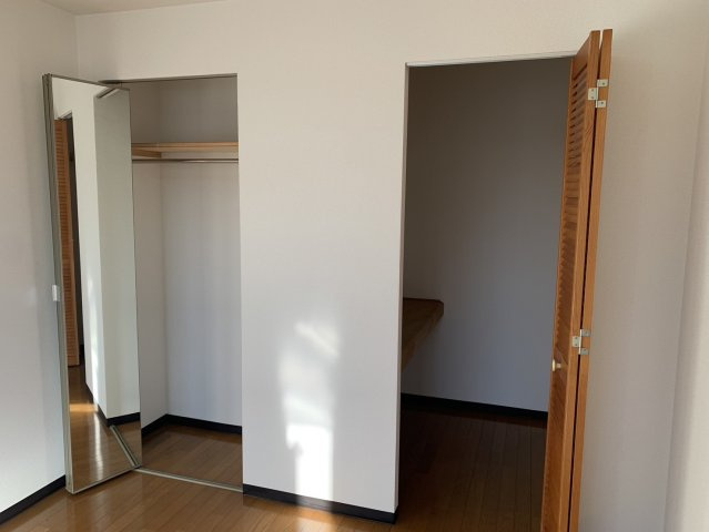 グランデュールみなみ野の洋室