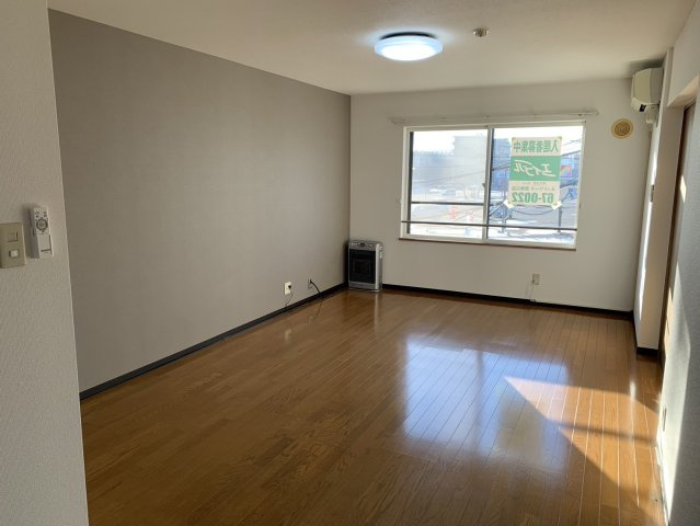 グランデュールみなみ野の居間・リビング