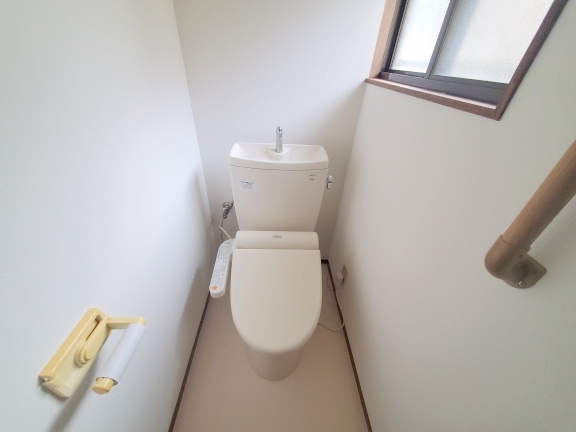 鹿ノ台北１丁目戸建賃貸のトイレ