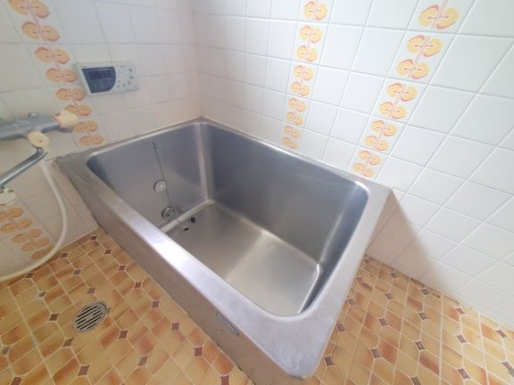 鹿ノ台北１丁目戸建賃貸の浴室