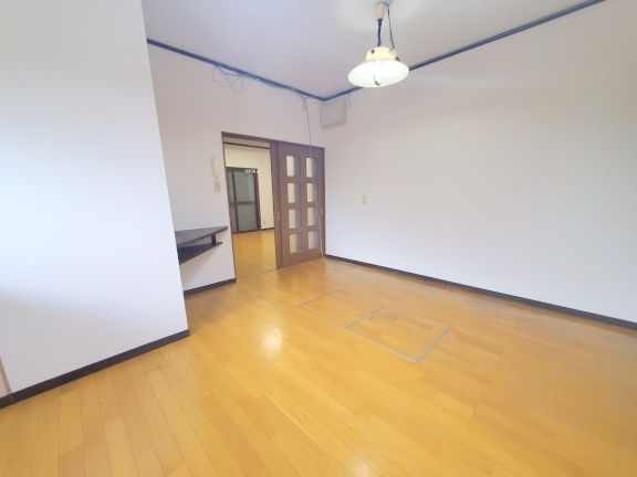 鹿ノ台北１丁目戸建賃貸の居間・リビング