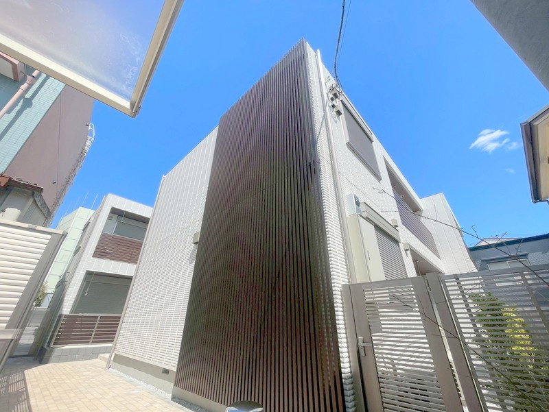 Cellar　桜新町の外観