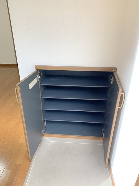 リズンの玄関|シューズボックス