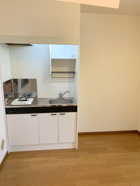 リズンの居間・リビング|キッチンスペース