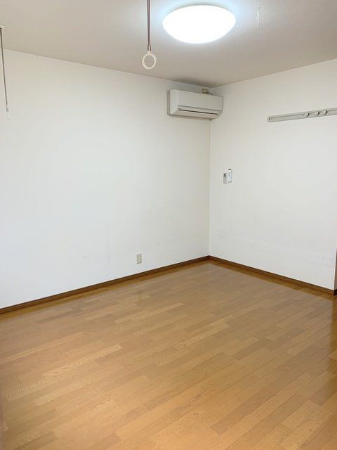 リズンの居間・リビング|7帖の居室