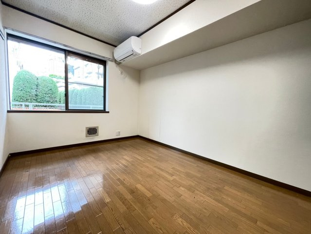 プルミエ駒沢Ａの洋室