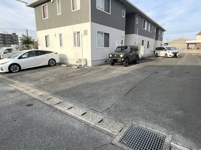 サウザンドタウンの駐車場