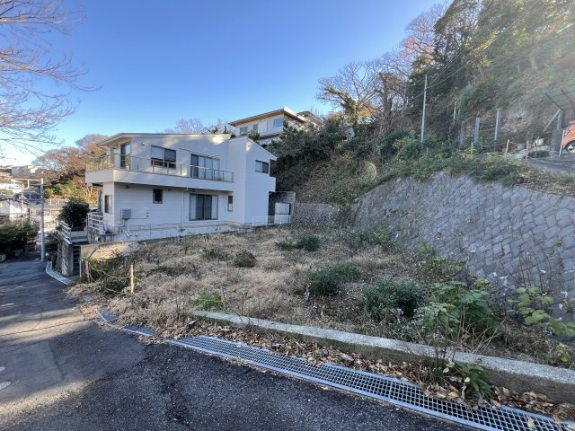 海まで徒歩12分！古都鎌倉を身近に感じることができる高台の売地