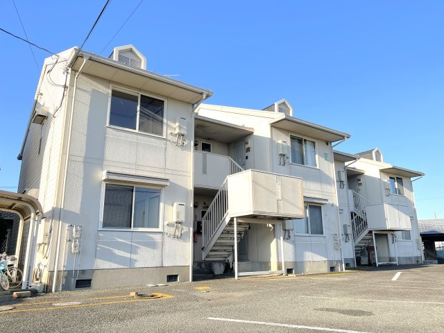 冬築タウン・パートⅡF棟の外観