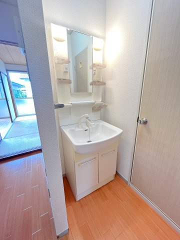 冬築タウン・パートⅡF棟の洗面所