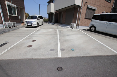 敷地内駐車場付き(要空き確認)