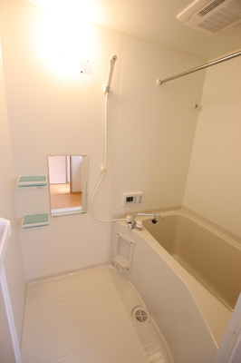 追焚機能・浴室乾燥機も付いたバスルーム