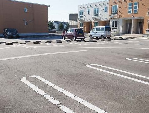 ハルトリーゲル　Ｅの駐車場|駐車場があるので、車を買う予定の方も安心です