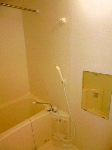 レオネクストエスペランサＥの浴室|お風呂です