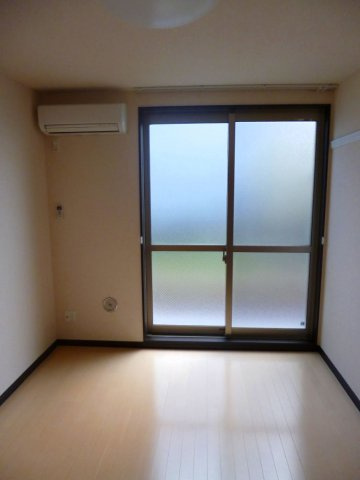 レオネクストエスペランサＥの居間・リビング|1F居室。