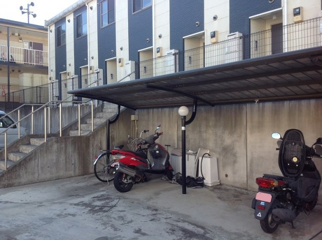 レオネクストエスペランサＥのその他|駐輪場