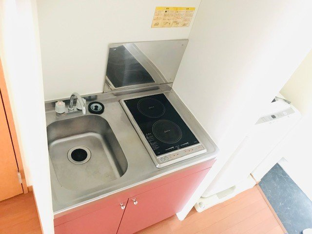 レオパレスカンタービレのキッチン|きれいなキッチンです