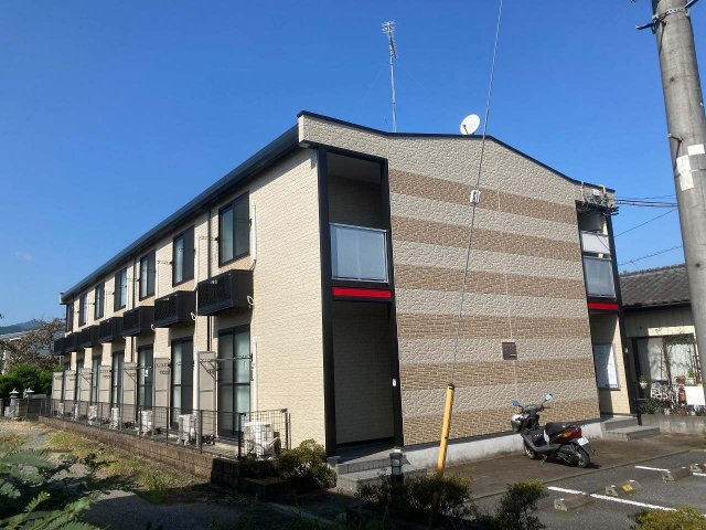 レオパレス柚の外観|おしゃれな外観です