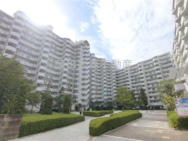 東急ドエルアルス多摩川の外観|1987年9月築　SRC鉄骨鉄筋コンクリート造地上14階地下1階建て総戸数461戸
東京都大田区矢口3丁目　東急多摩川線矢口渡駅最寄り徒歩12分