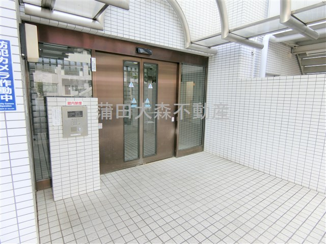 東急ドエルアルス多摩川のエントランス|防犯カメラオートロック宅配BOXメールBOX管理人室　エントランス　