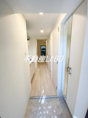 エスリード弁天町クレールの玄関