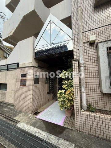 トーカンキャステール山本通のエントランス